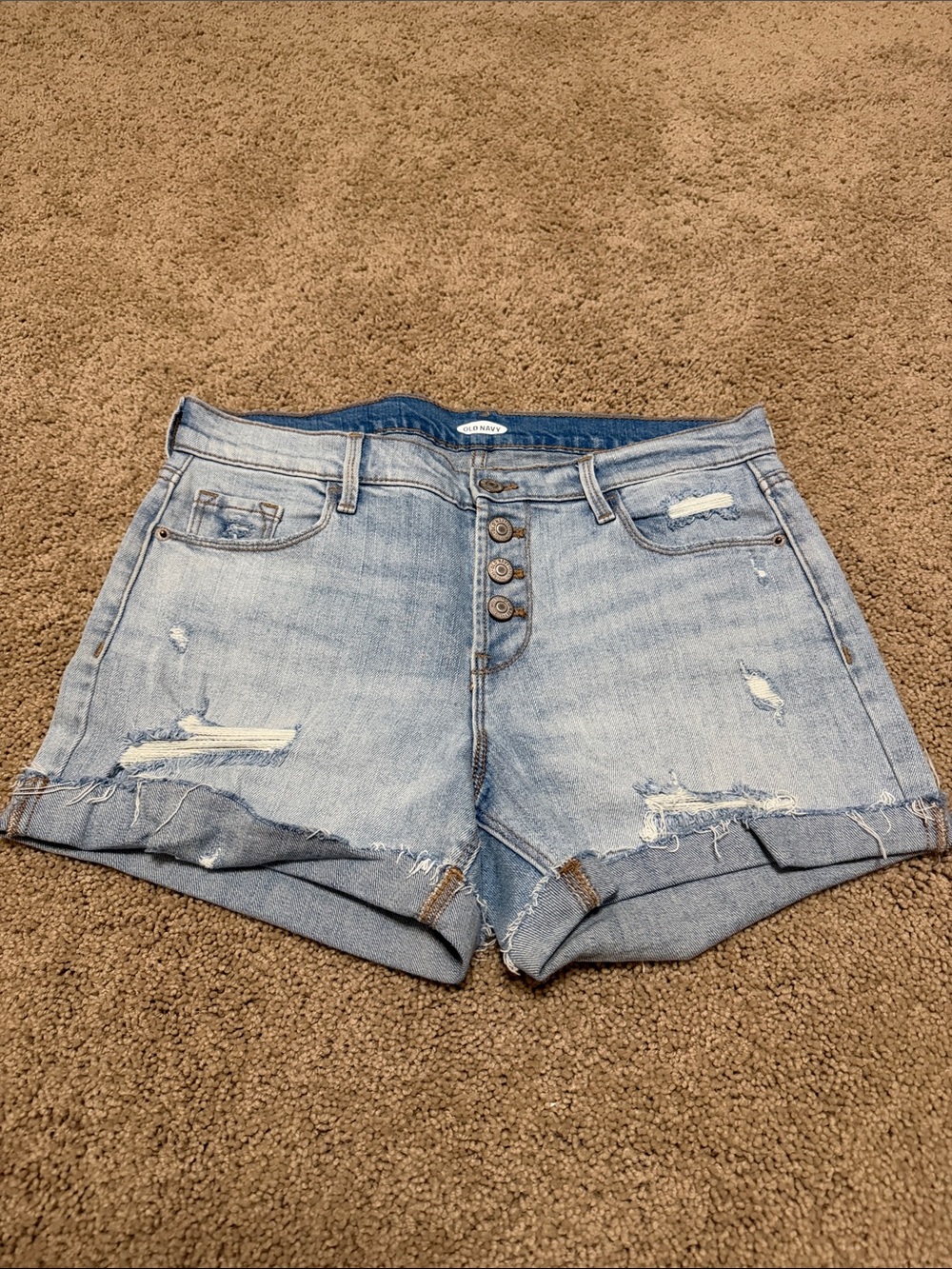 BNWOT Women's Old Navy Button Front Distressed Frayed Turned Cuff Jean Shorts 6